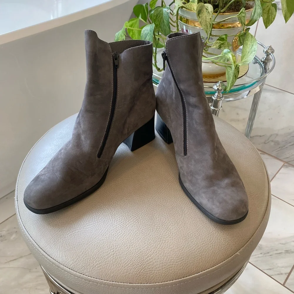 Arche Suede Booties Gray EU 41